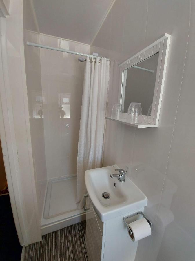 The Clevedon Bed and Breakfast Blackpool Eksteriør billede
