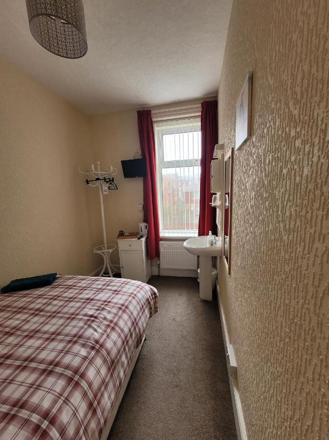 The Clevedon Bed and Breakfast Blackpool Eksteriør billede