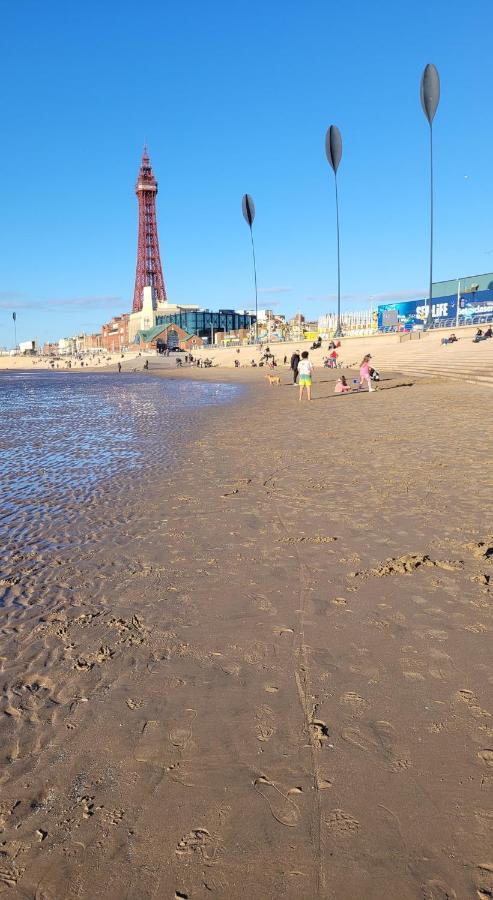 The Clevedon Bed and Breakfast Blackpool Eksteriør billede