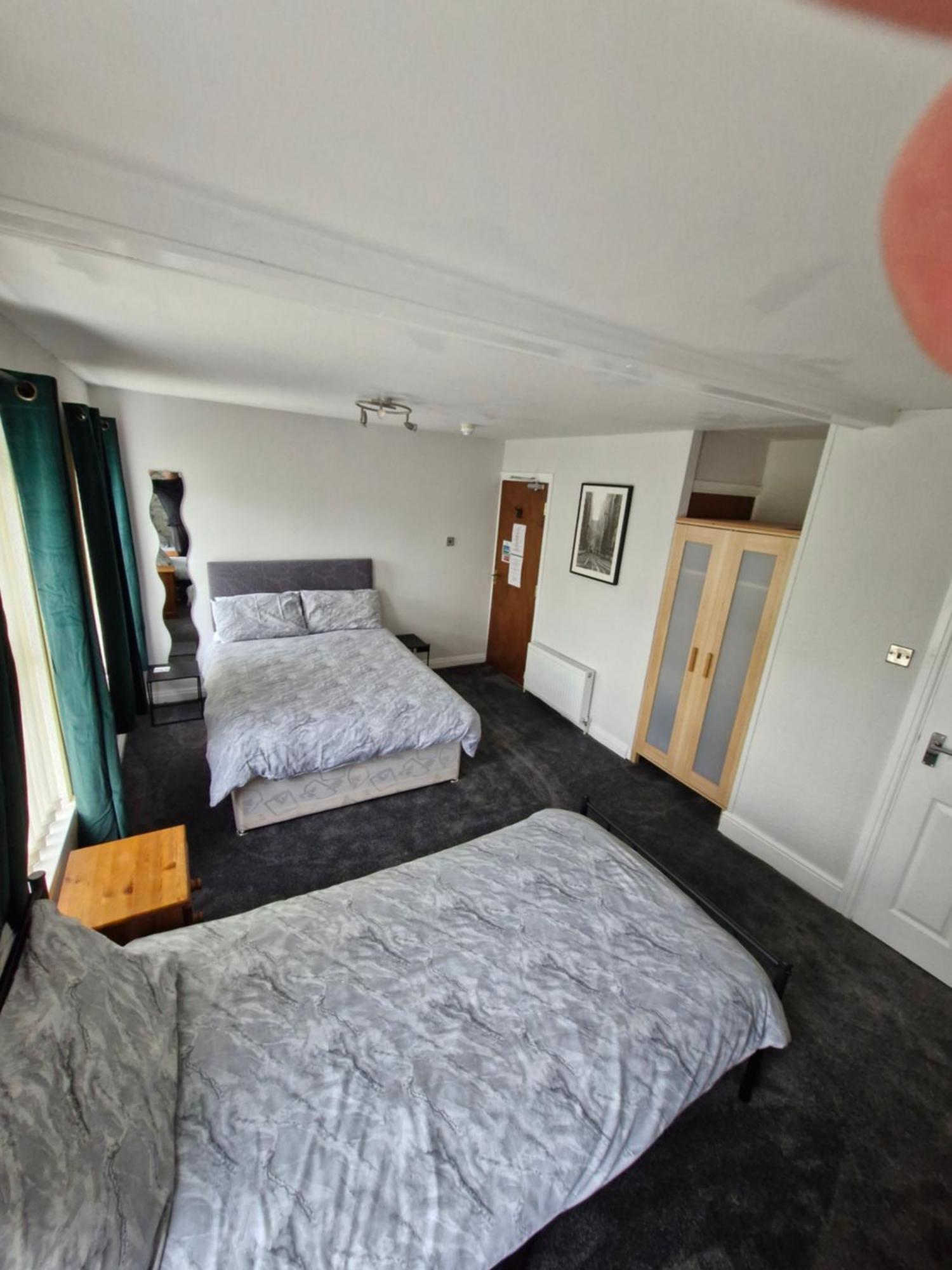 The Clevedon Bed and Breakfast Blackpool Eksteriør billede