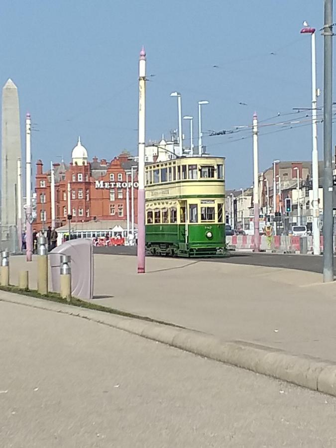 The Clevedon Bed and Breakfast Blackpool Eksteriør billede
